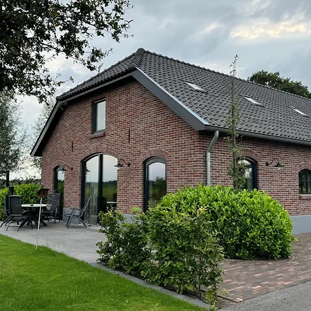 Mijllerzicht Bed & Breakfast *