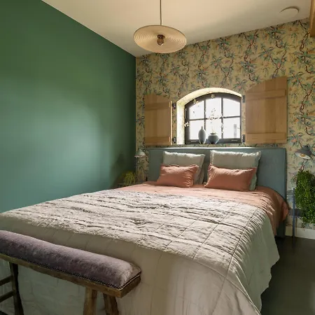 Mijllerzicht Bed & Breakfast 4*